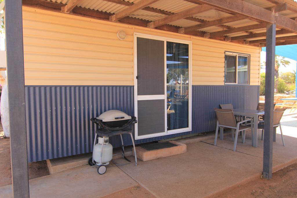 Coral Coast Tourist Park Hotel Carnarvon Exterior photo